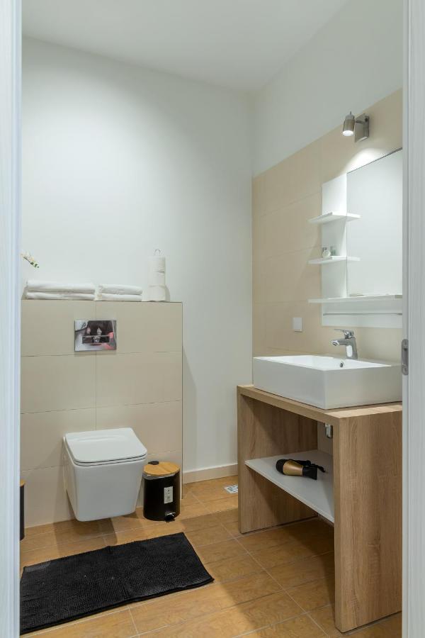 Atlas Unirii: Upscale Flats In The Heart Of Bucharest! Exteriör bild
