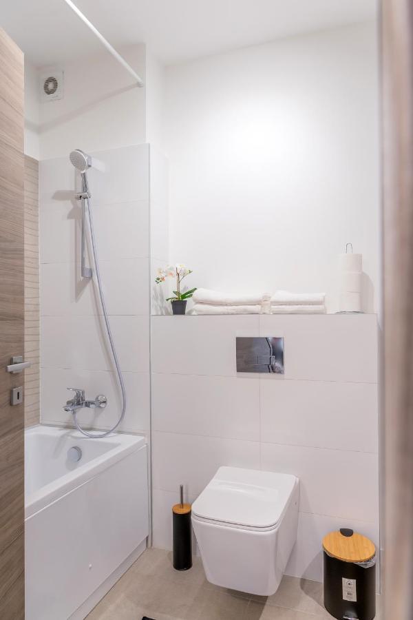 Atlas Unirii: Upscale Flats In The Heart Of Bucharest! Exteriör bild