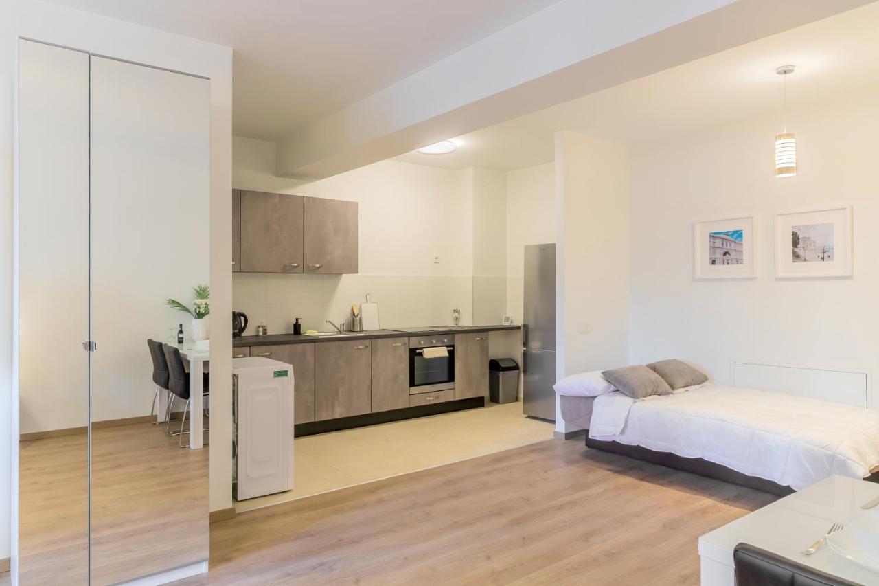 Atlas Unirii: Upscale Flats In The Heart Of Bucharest! Exteriör bild